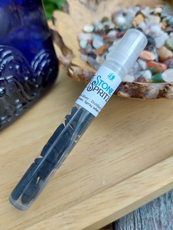 Gem Stone Spritz Black